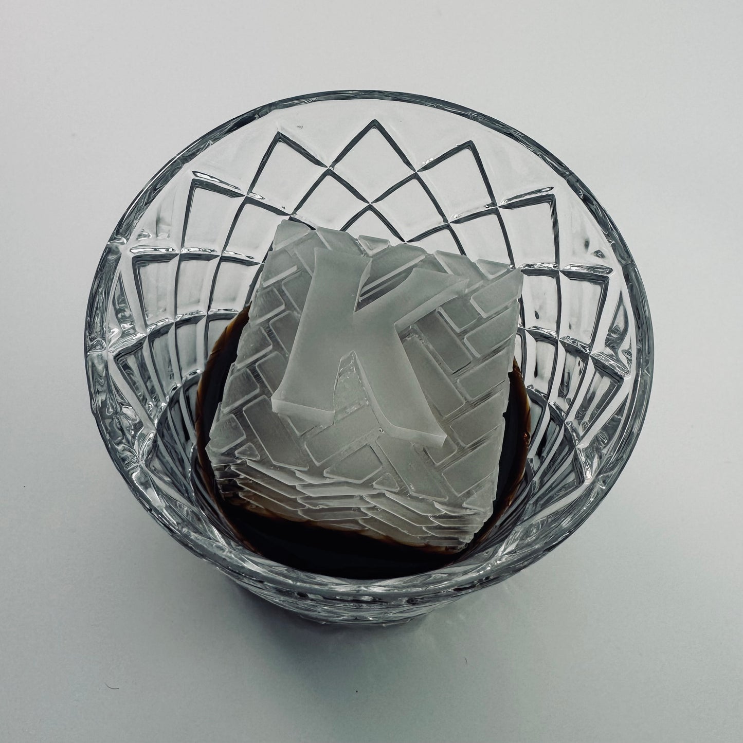 Molde para cubitos de hielo enmarcado de 2,1 pulgadas / Estilo Premiere