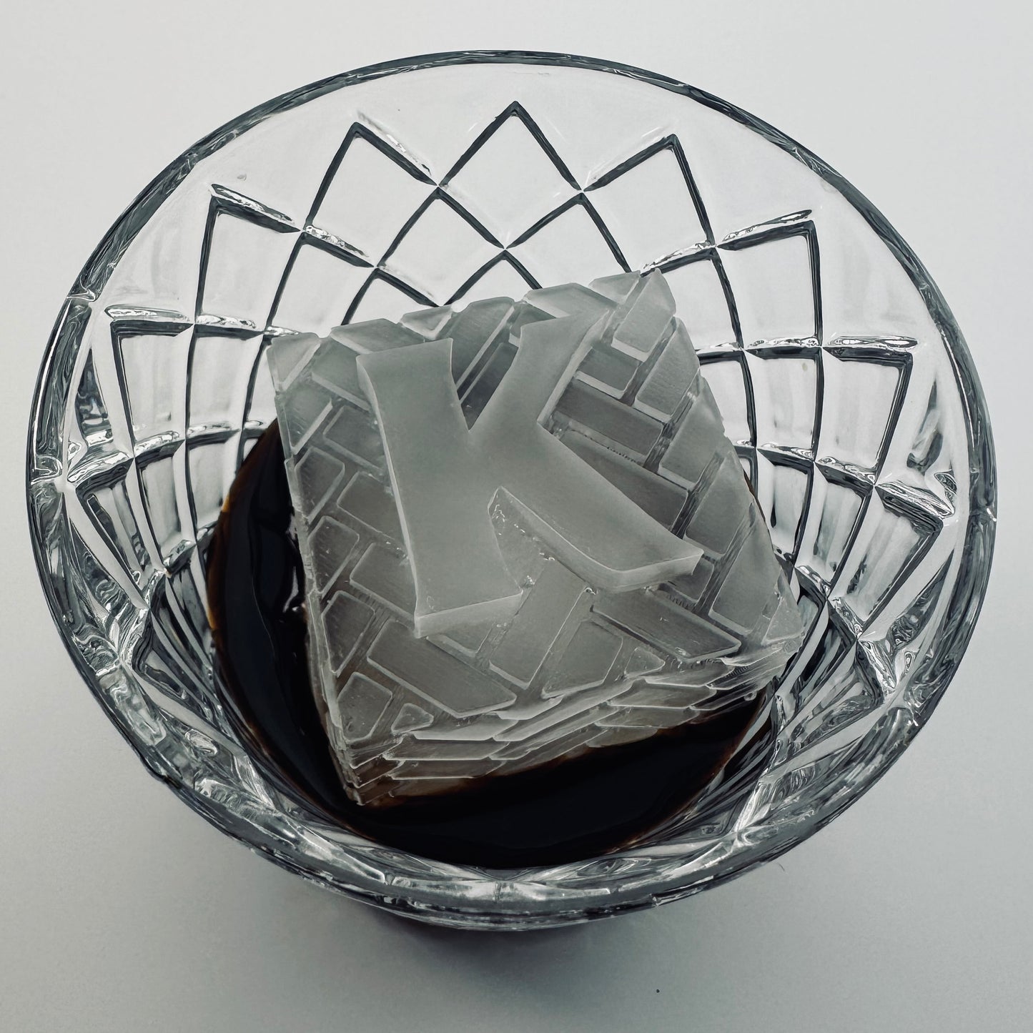 Molde para cubitos de hielo enmarcado de 2,1 pulgadas / Estilo Premiere