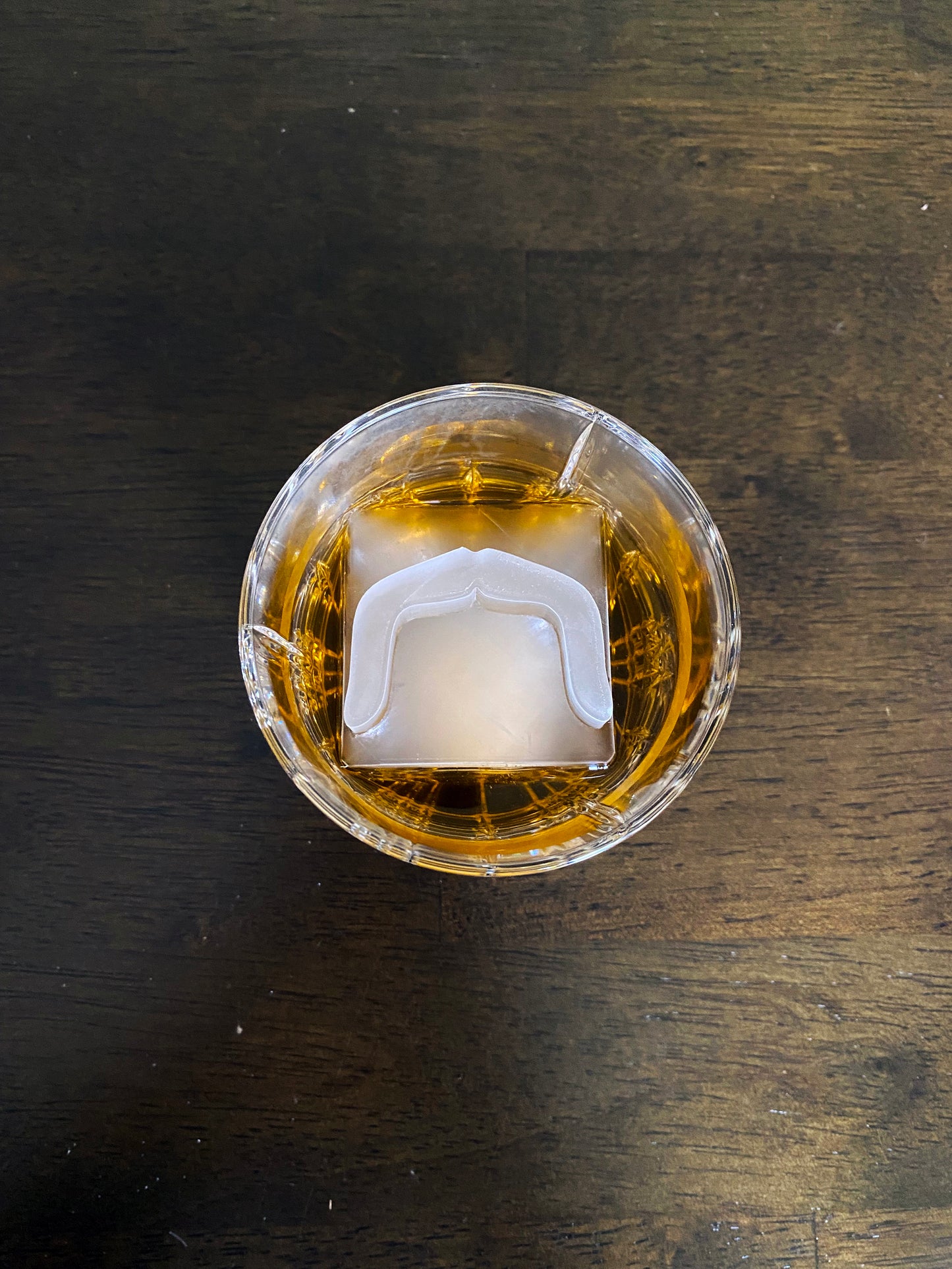 Molde para hielo con bigote de Fu Manchu