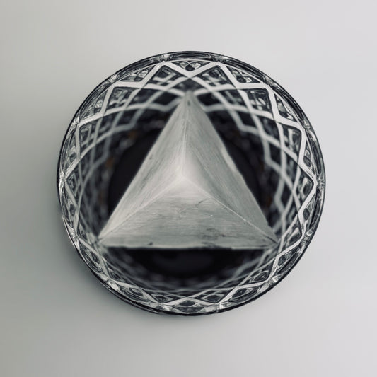 Pyramid Ice Trays – Obelisk Ice Mold Inspired Ice Cube for Cocktails & Whiskey