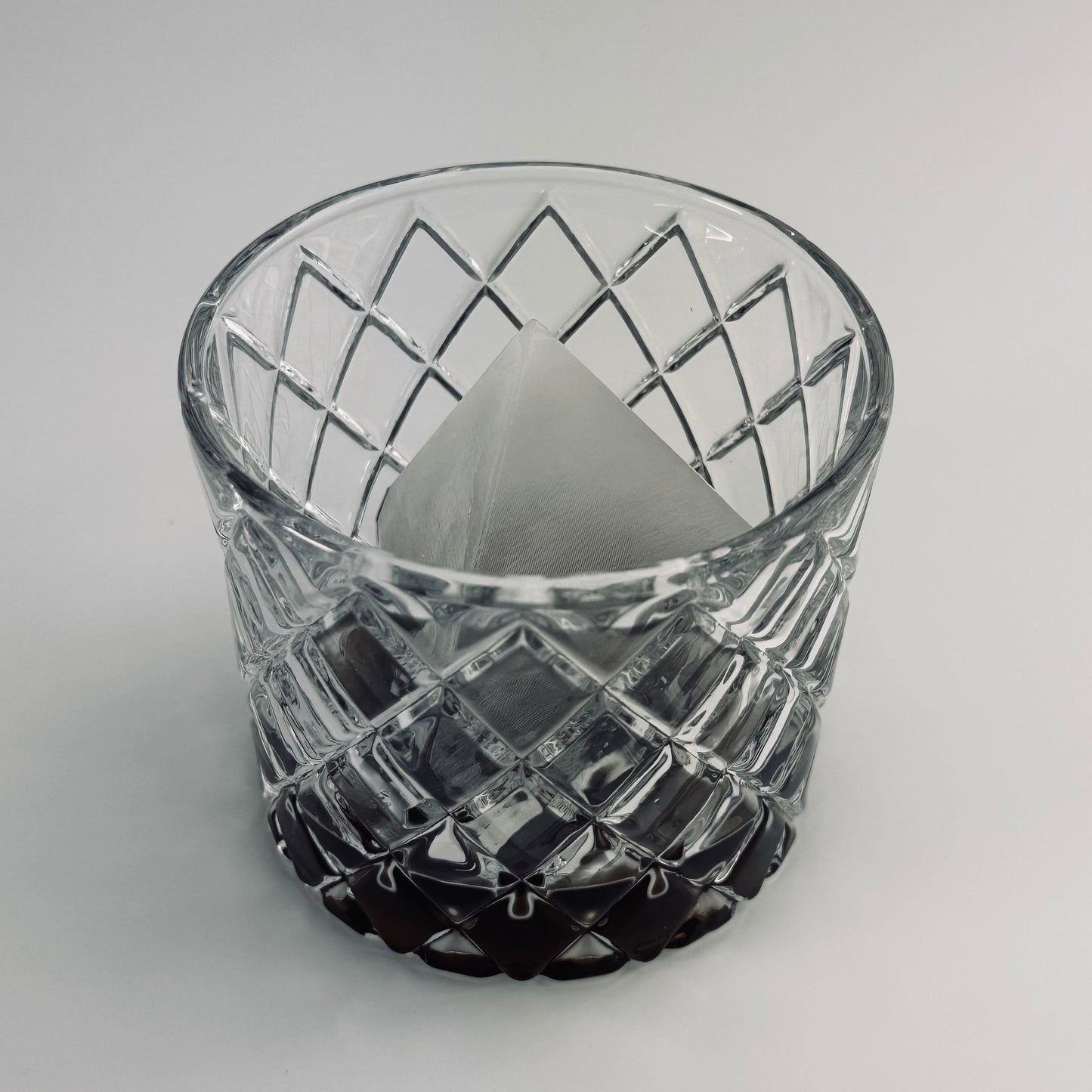 Pyramid Ice Trays – Obelisk Ice Mold Inspired Ice Cube for Cocktails & Whiskey