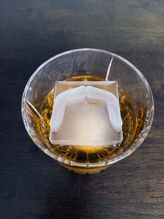 Molde para hielo con bigote de Fu Manchu
