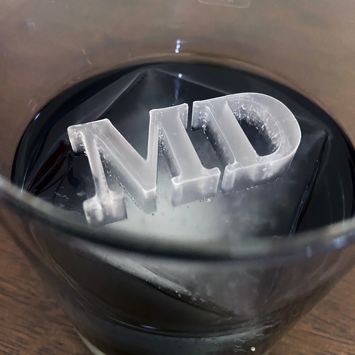 Custom Text Silicone Ice Tray – Embossed Personalized Ice Cube Mold for Whiskey & Cocktails