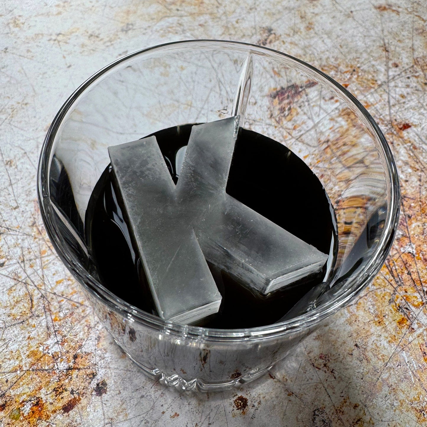 Letters & Numbers Ice Tray – Custom Alphabet & Number Ice for your Drinks