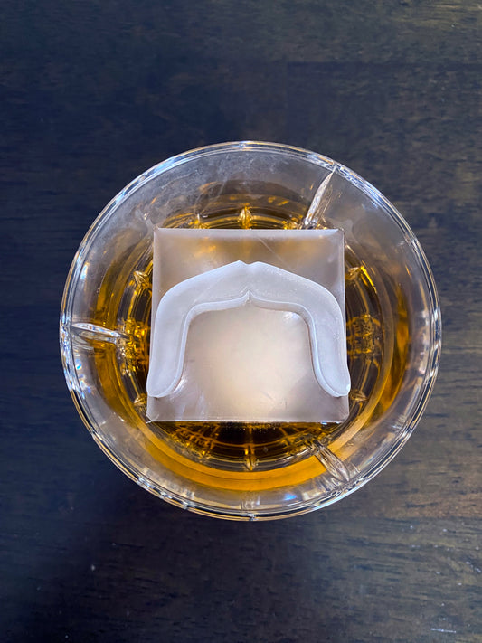 Molde para hielo con bigote de Fu Manchu