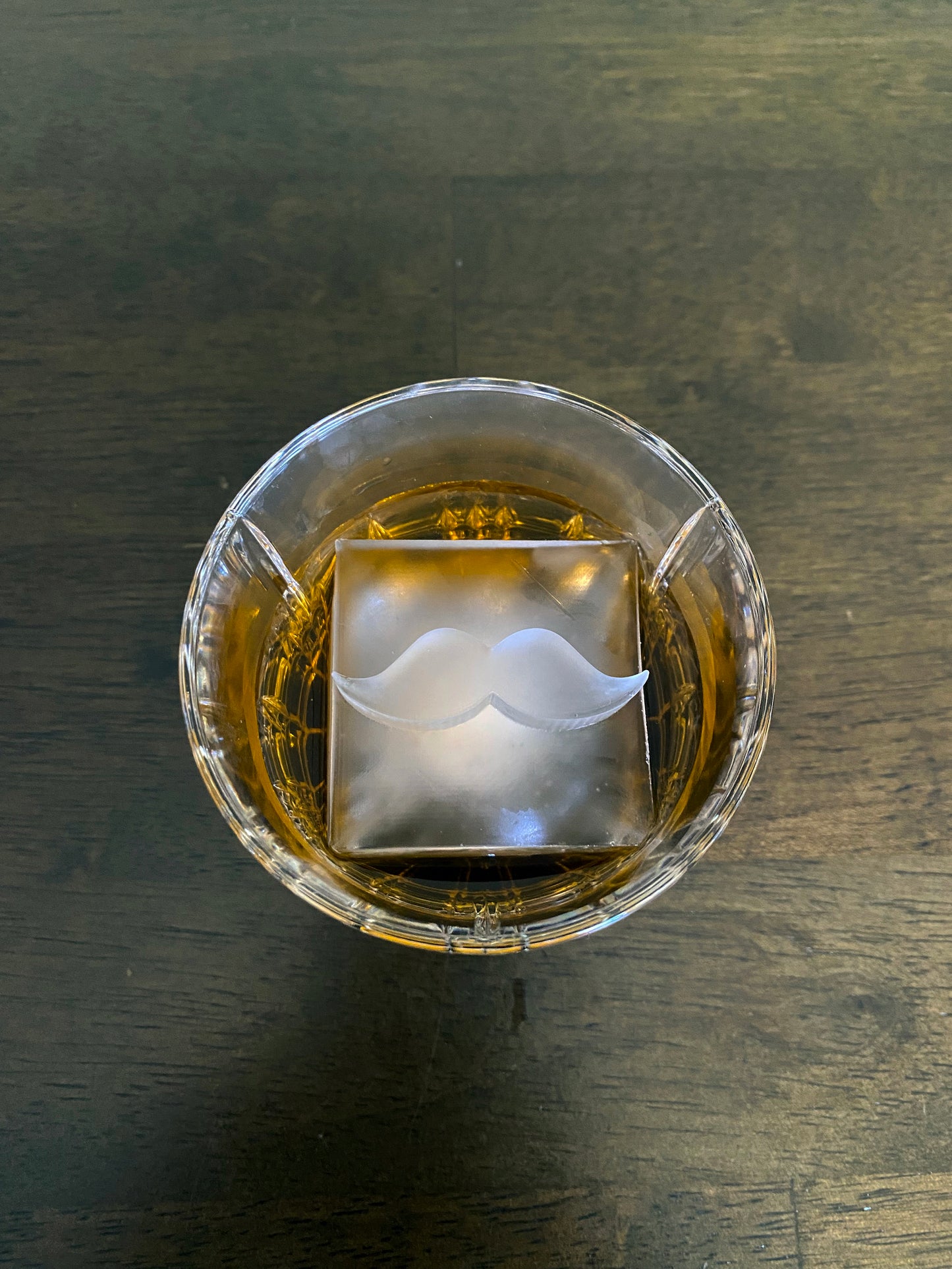 Molde para hielo con bigote de hombre de Monopoly