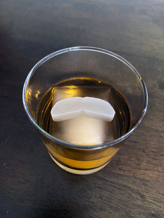 Molde para hielo con forma de bigote de Ron Swanson