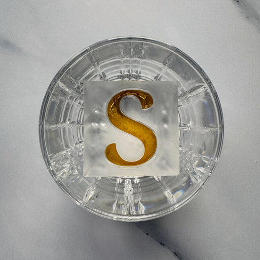 Personalized Recessed-Letter Silicone Ice Tray – Custom Ice Cube Mold for Whiskey & Cocktails