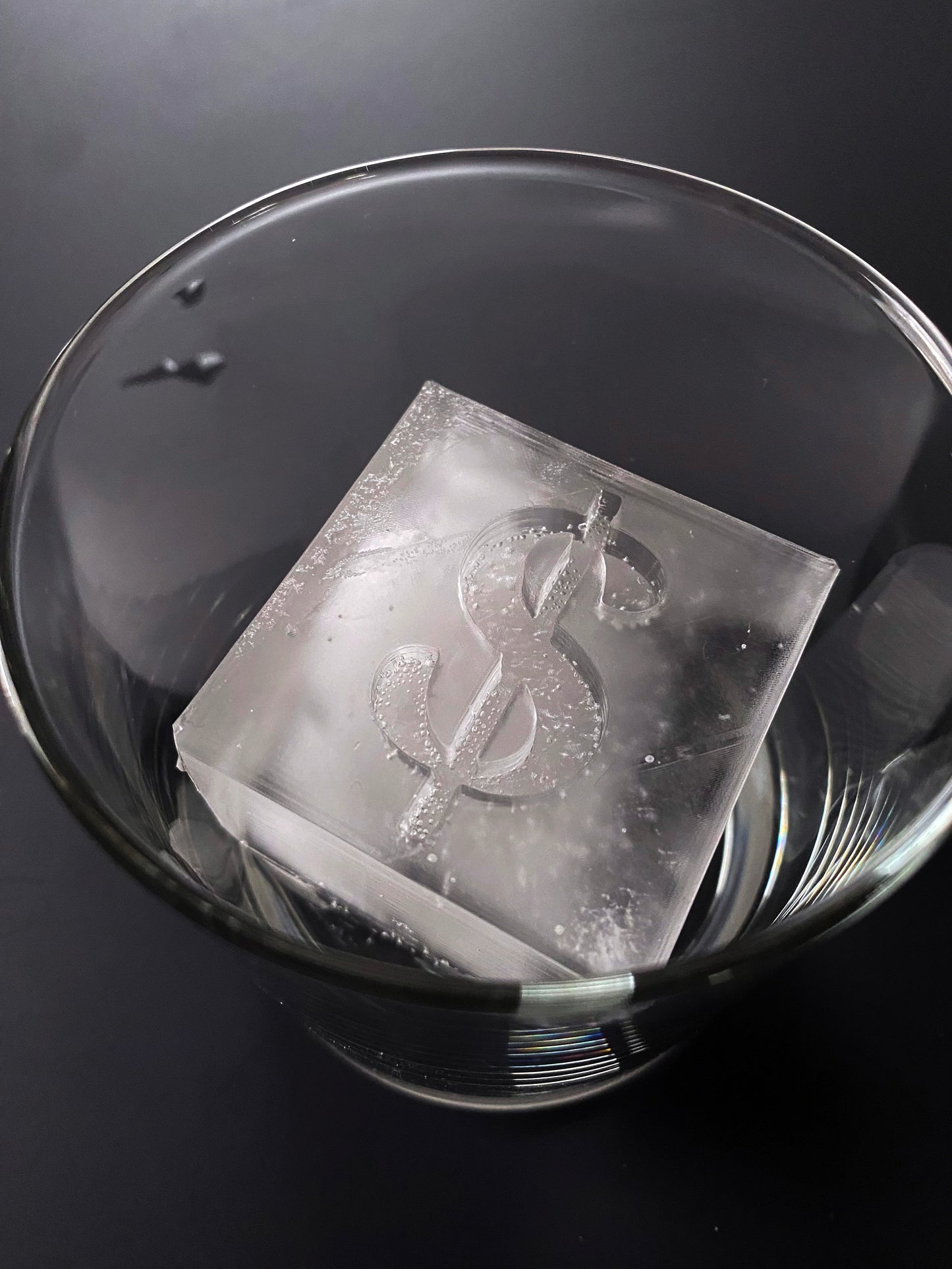 Molde de hielo con forma de dólar $