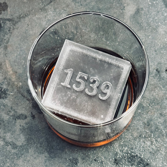 Framed 2.1 inch Ice Cube Trays and Molds