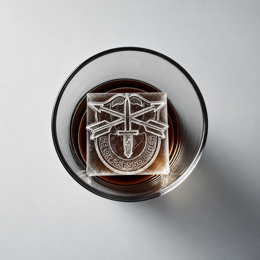 Cilindro de hielo con emblema del Cuerpo de Marines de los EE. UU.