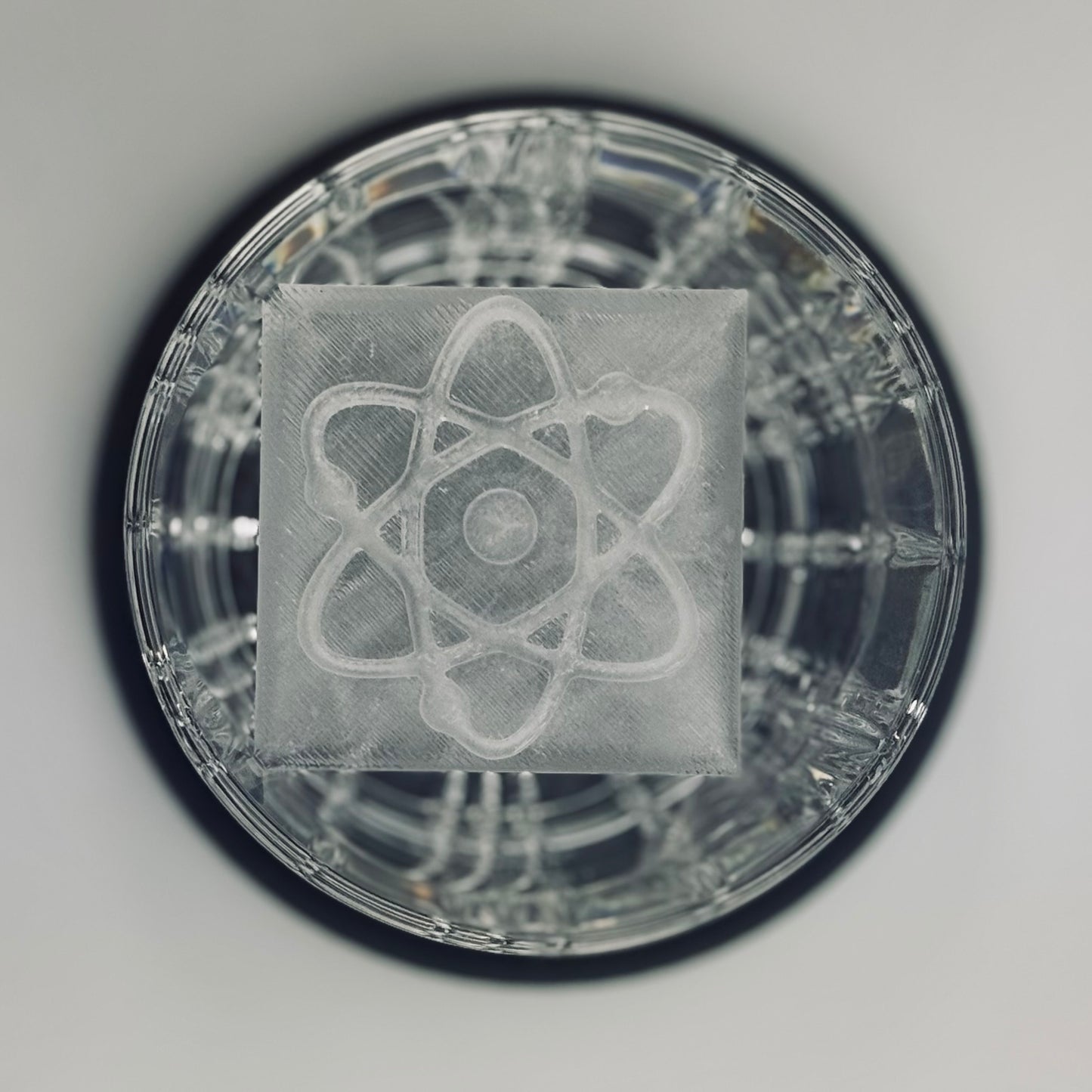 Atom Molecule Ice Tray – Science Ice Cubes
