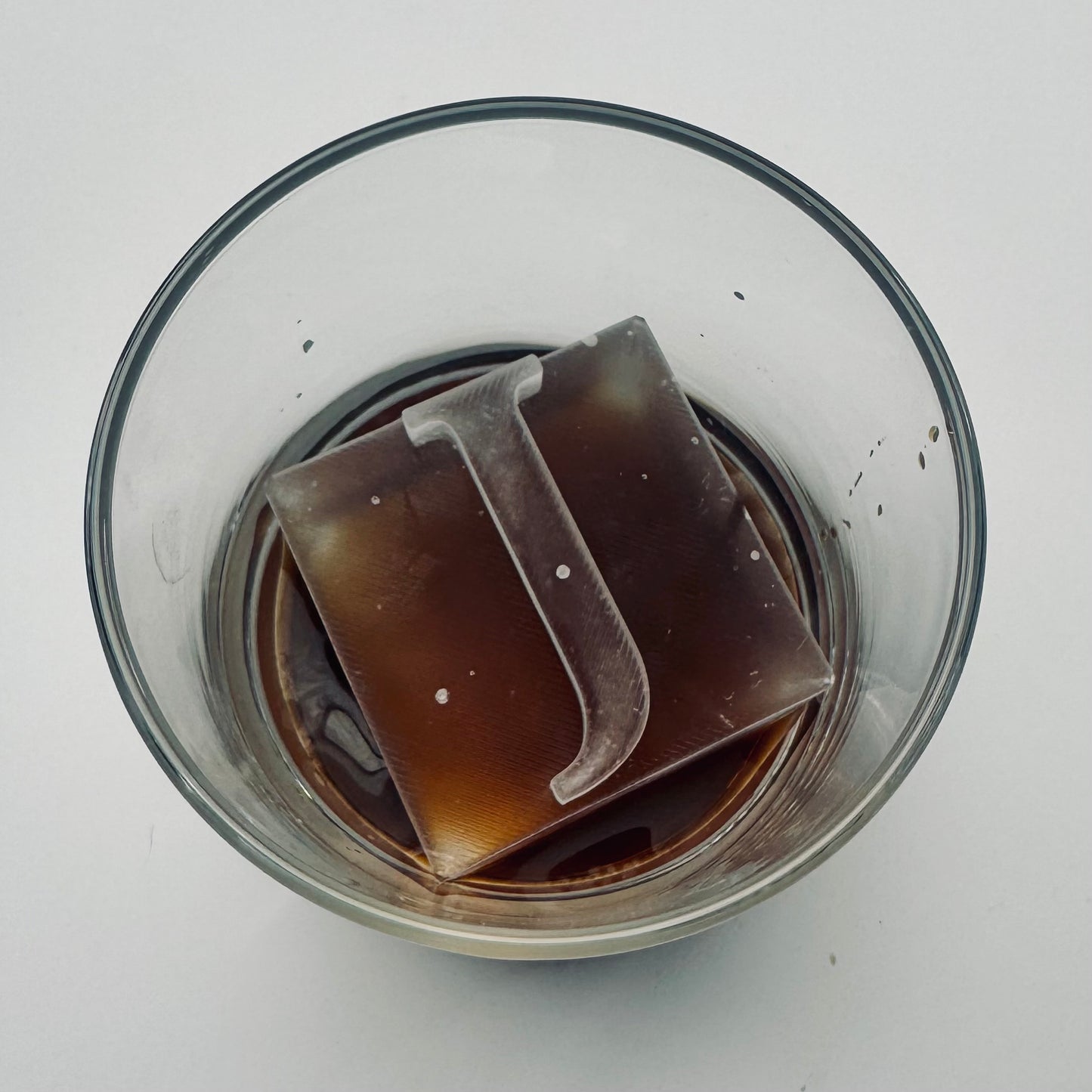 Custom Text Ice Tray – Embossed Personalized Ice Cube Mold for Whiskey & Cocktails