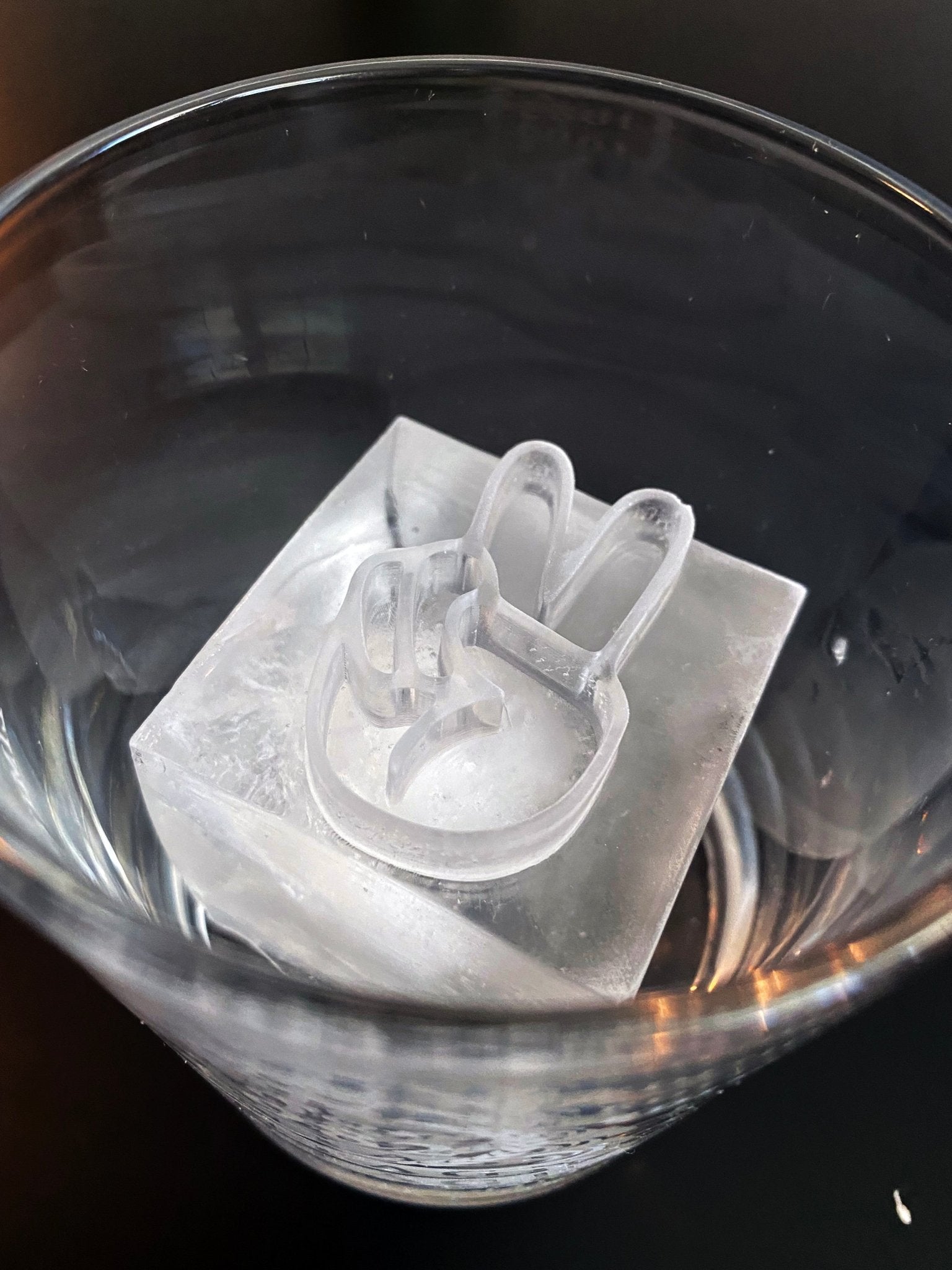 Custom Ice Cube Molds for your cocktails – Honest Ice